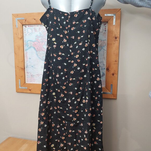 Women's Allover Floral Graphic Split Hem Cami Dress NWOT - Picture 6 of 13